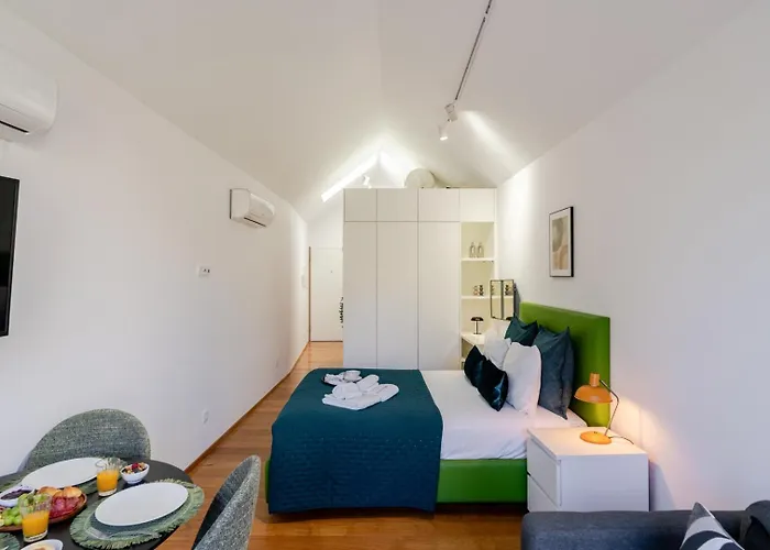 Appartement Modern & Cozy By Hostwise