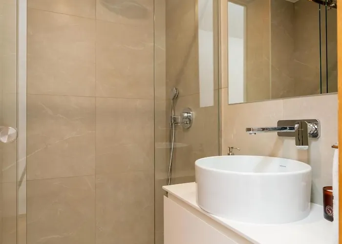 Appartement Modern & Cozy By Hostwise