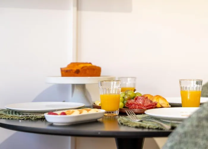 Modern & Cozy By Hostwise Appartement Oporto